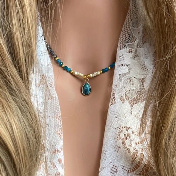 Apatite Quartz Beaded Necklace with Water Drop Gemstone Accent – Delicate 16" - Picture 2 of 2